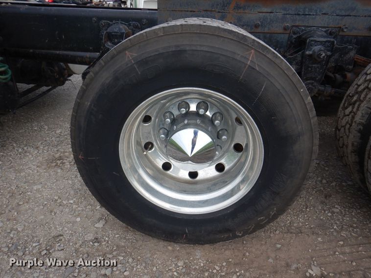 image for item DP5611 1984 Kenworth K100  semi truck