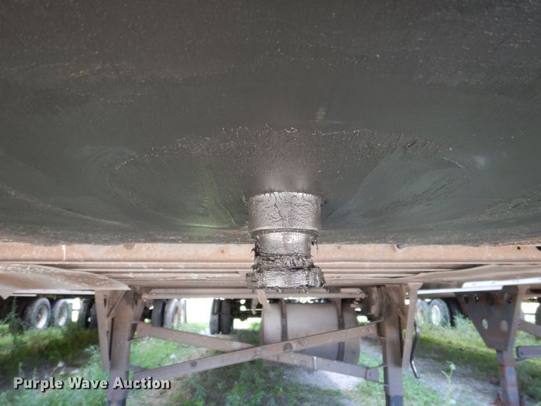 image for item DP5631 2003 Utility  refrigerated van trailer