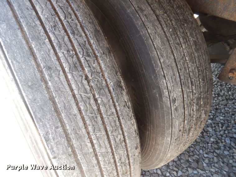 image for item DP5631 2003 Utility  refrigerated van trailer