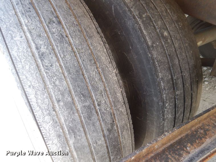 image for item DP5631 2003 Utility  refrigerated van trailer