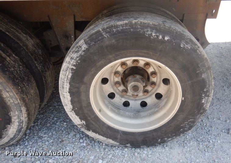 image for item DP5631 2003 Utility  refrigerated van trailer