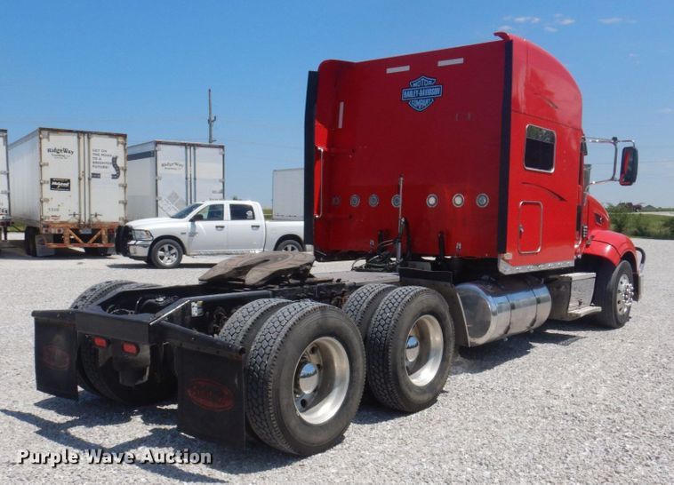 image for item DP5637 2012 Peterbilt 386  semi truck