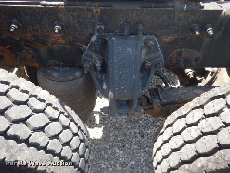 image for item DP5637 2012 Peterbilt 386  semi truck