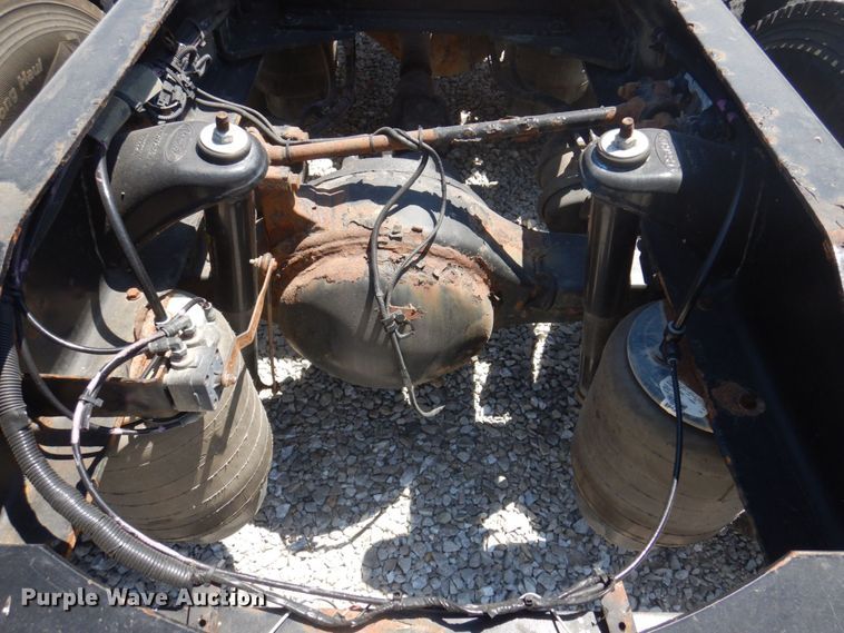 image for item DP5637 2012 Peterbilt 386  semi truck