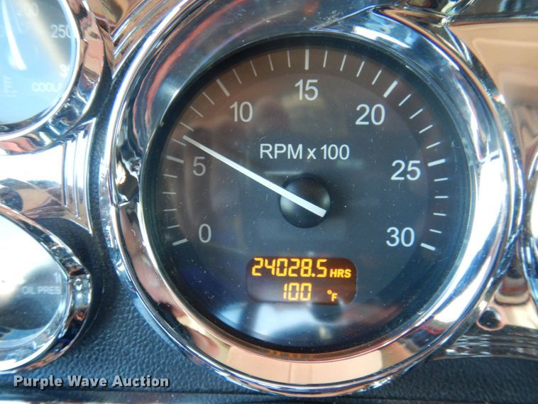 image for item DP5637 2012 Peterbilt 386  semi truck