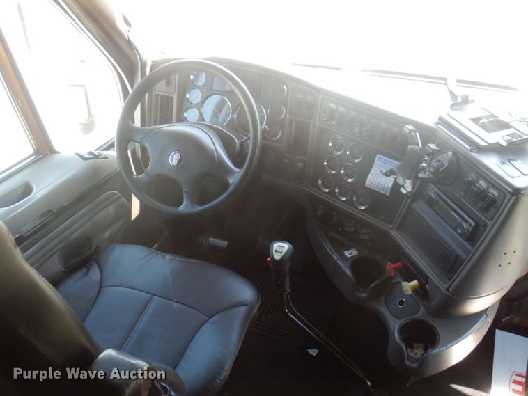 image for item DP5638 2009 Kenworth T2000  semi truck