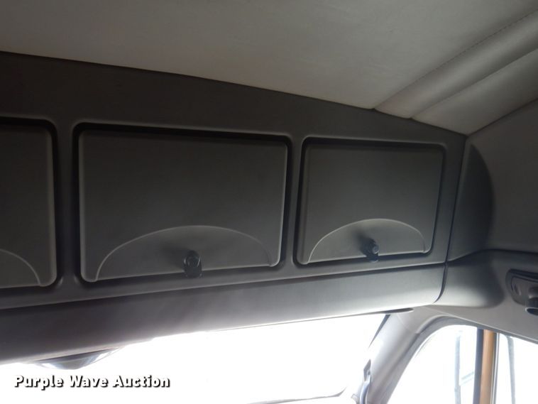 image for item DP5638 2009 Kenworth T2000  semi truck