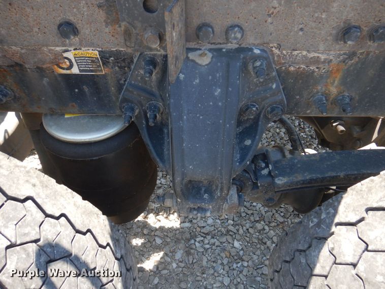 image for item DP5639 2015 Peterbilt 579  semi truck