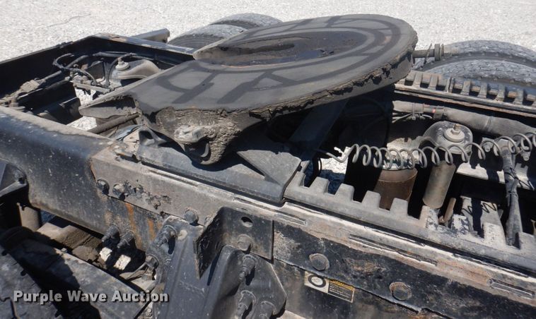 image for item DP5639 2015 Peterbilt 579  semi truck