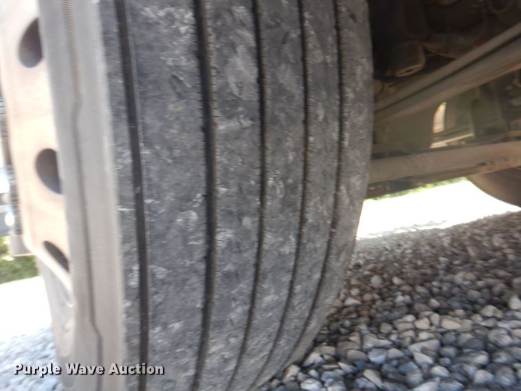 image for item DP5639 2015 Peterbilt 579  semi truck