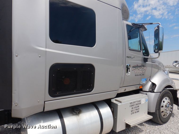 image for item DP5645 2014 International ProStar 122  semi truck