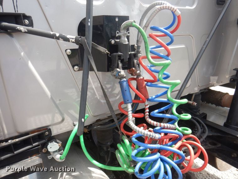 image for item DP5645 2014 International ProStar 122  semi truck