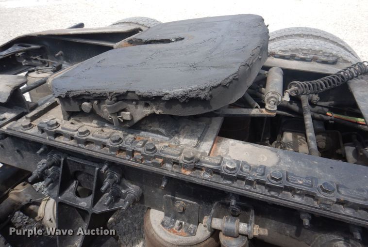 image for item DP5645 2014 International ProStar 122  semi truck