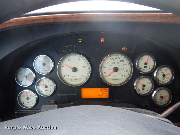 image for item DP5645 2014 International ProStar 122  semi truck