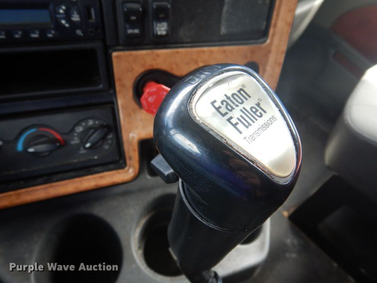 image for item DP5645 2014 International ProStar 122  semi truck