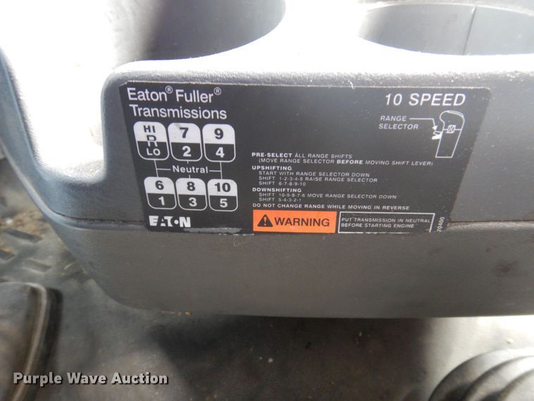 image for item DP5645 2014 International ProStar 122  semi truck