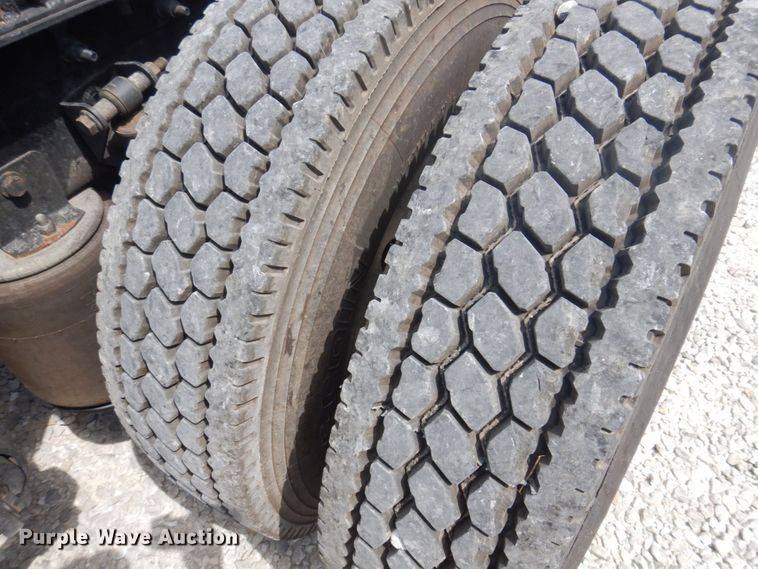 image for item DP5645 2014 International ProStar 122  semi truck