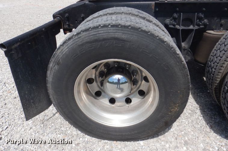 image for item DP5645 2014 International ProStar 122  semi truck