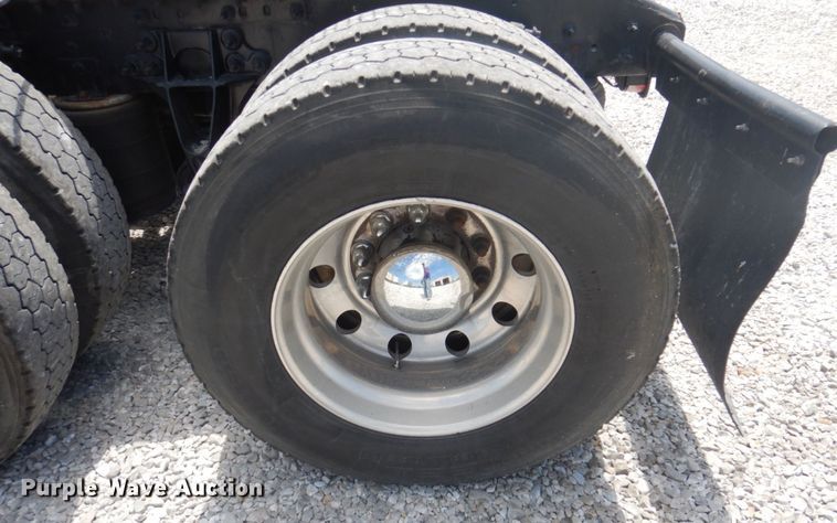 image for item DP5645 2014 International ProStar 122  semi truck