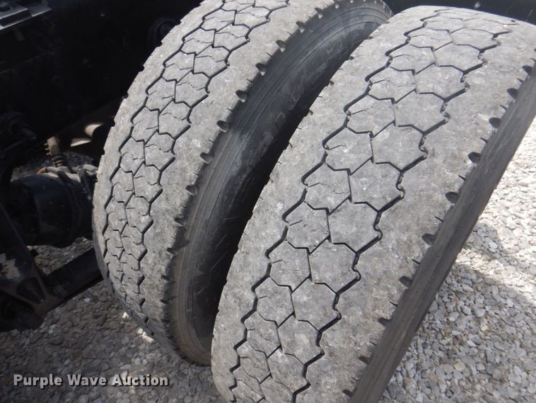 image for item DP5645 2014 International ProStar 122  semi truck