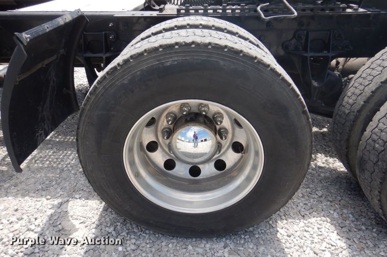 image for item DP5645 2014 International ProStar 122  semi truck