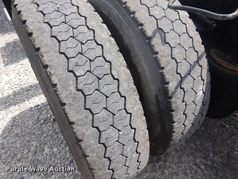 image for item DP5645 2014 International ProStar 122  semi truck