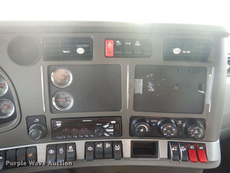 image for item DP5649 2016 Kenworth T680  semi truck