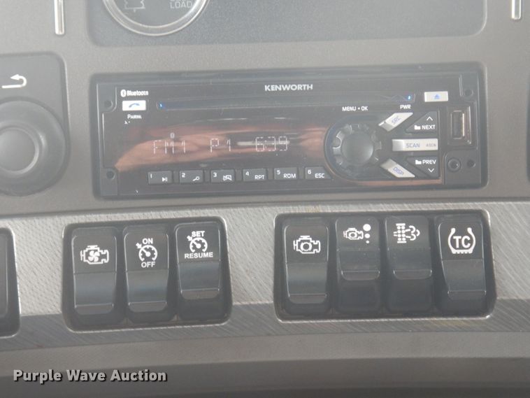 image for item DP5649 2016 Kenworth T680  semi truck