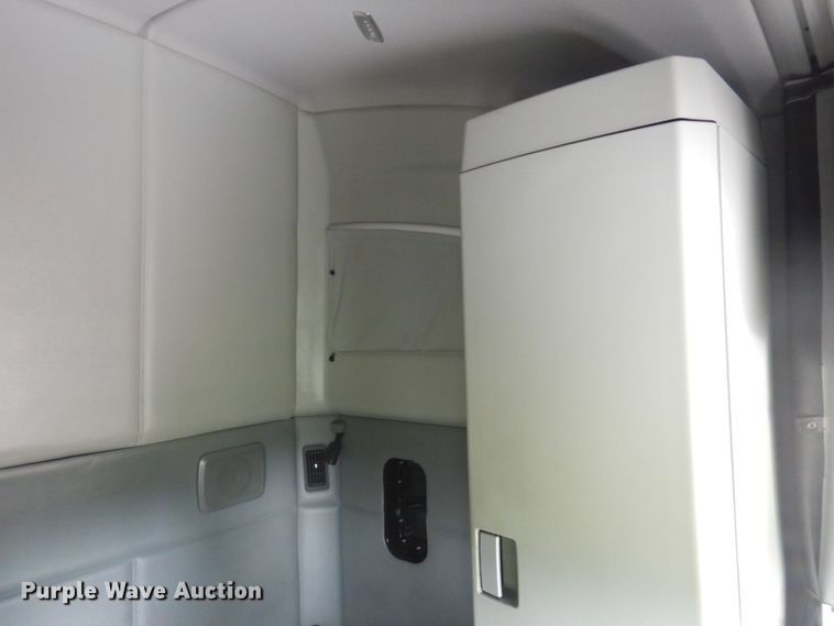 image for item DP5649 2016 Kenworth T680  semi truck