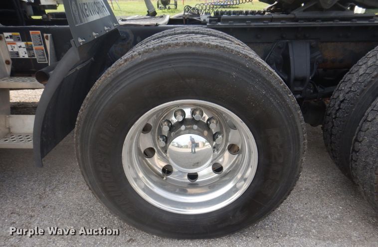 image for item DP5649 2016 Kenworth T680  semi truck