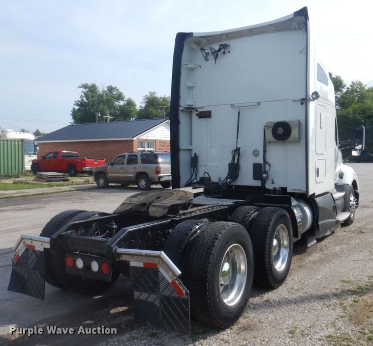 image for item DP5650 2016 Kenworth T680  semi truck