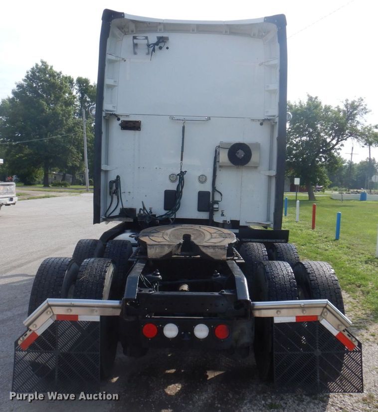image for item DP5650 2016 Kenworth T680  semi truck