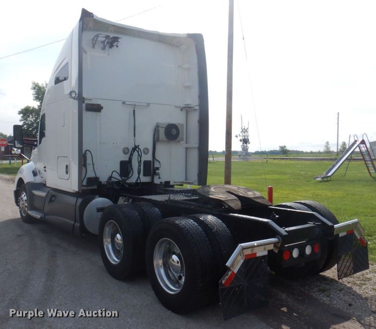 image for item DP5650 2016 Kenworth T680  semi truck