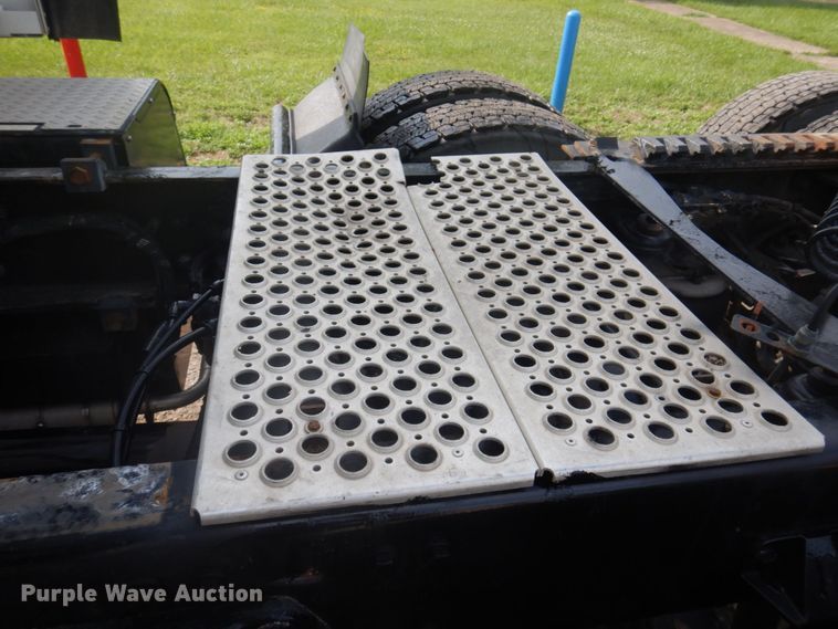 image for item DP5650 2016 Kenworth T680  semi truck