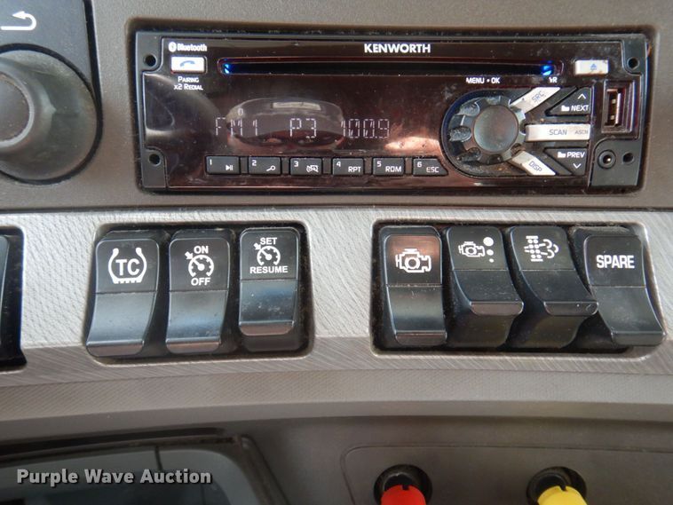 image for item DP5650 2016 Kenworth T680  semi truck