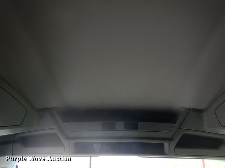 image for item DP5650 2016 Kenworth T680  semi truck