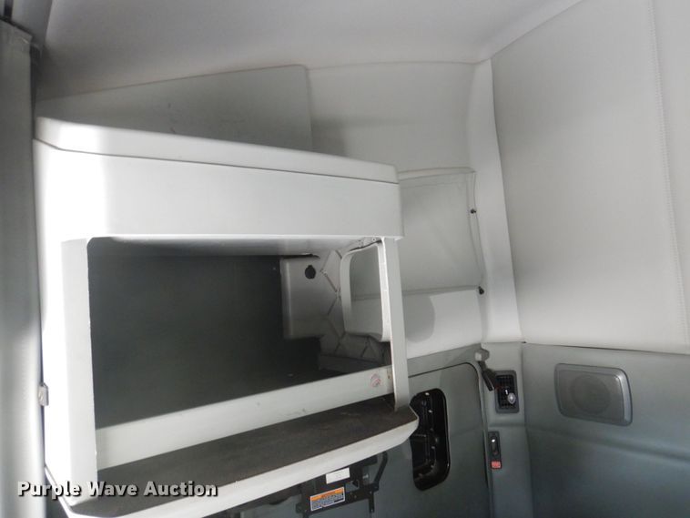 image for item DP5650 2016 Kenworth T680  semi truck