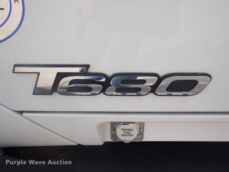 image for item DP5650 2016 Kenworth T680  semi truck