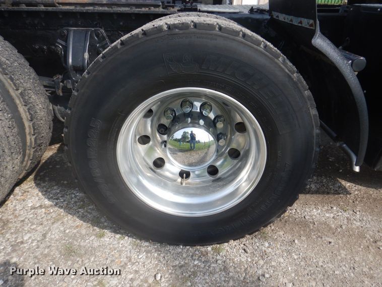 image for item DP5650 2016 Kenworth T680  semi truck