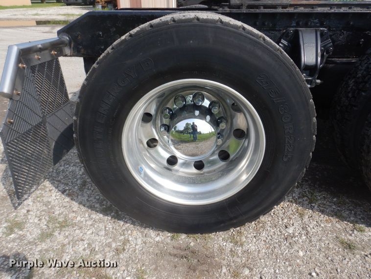 image for item DP5650 2016 Kenworth T680  semi truck