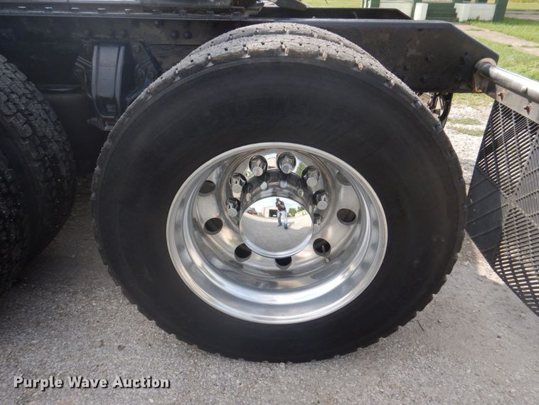 image for item DP5650 2016 Kenworth T680  semi truck