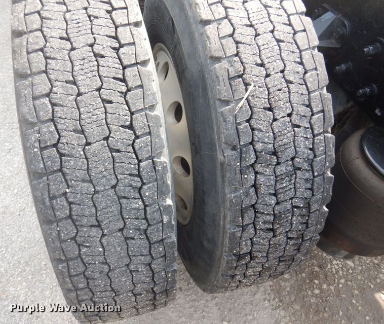 image for item DP5650 2016 Kenworth T680  semi truck