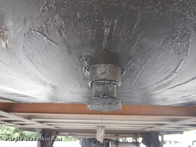 image for item DP5661 2005 Utility Trailer  refrigerated van trailer