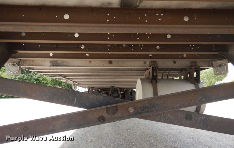 image for item DP5661 2005 Utility Trailer  refrigerated van trailer