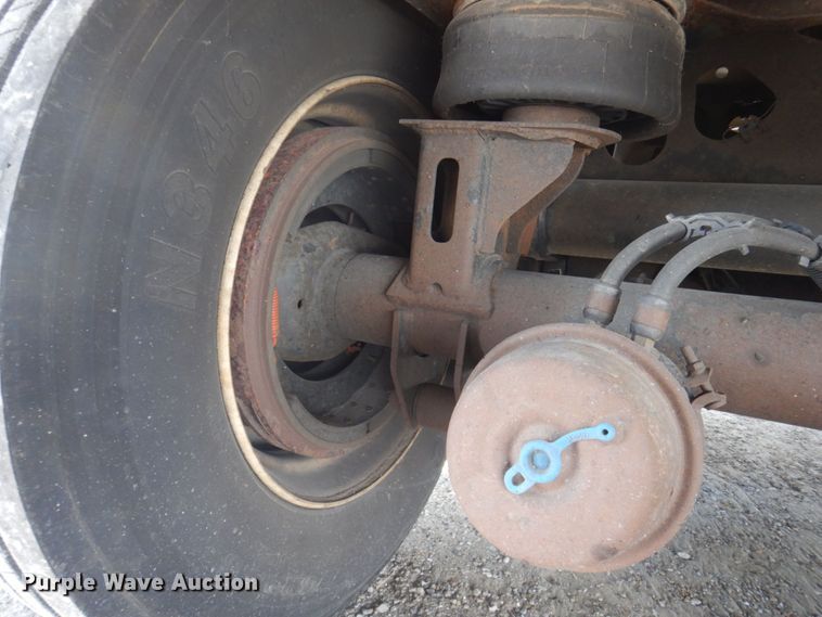 image for item DP5661 2005 Utility Trailer  refrigerated van trailer