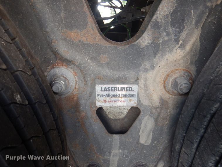 image for item DP5661 2005 Utility Trailer  refrigerated van trailer