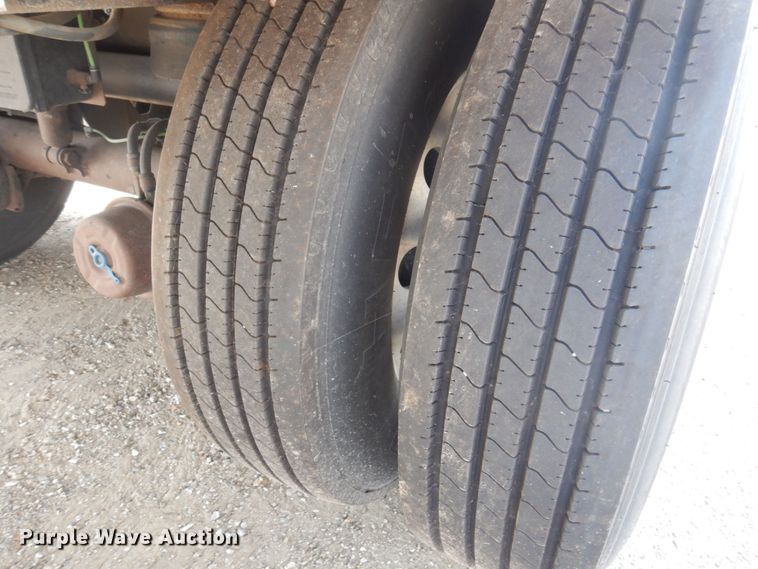 image for item DP5661 2005 Utility Trailer  refrigerated van trailer