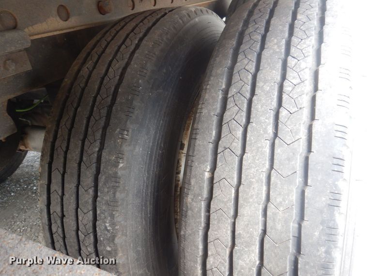 image for item DP5661 2005 Utility Trailer  refrigerated van trailer