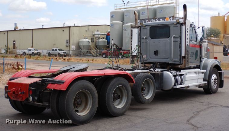 image for item DR1267 2012 Western Star W4900SF  semi truck