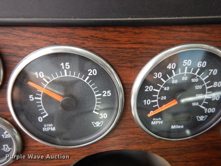 image for item DR1267 2012 Western Star W4900SF  semi truck